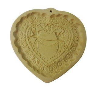 Wall Plaque Cookie Mold Brown Bag Cookie Art Co 1985 Heart and Doves Stoneware